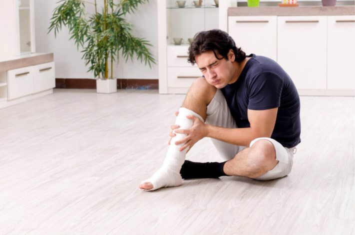 a man experienced a tendon injury
